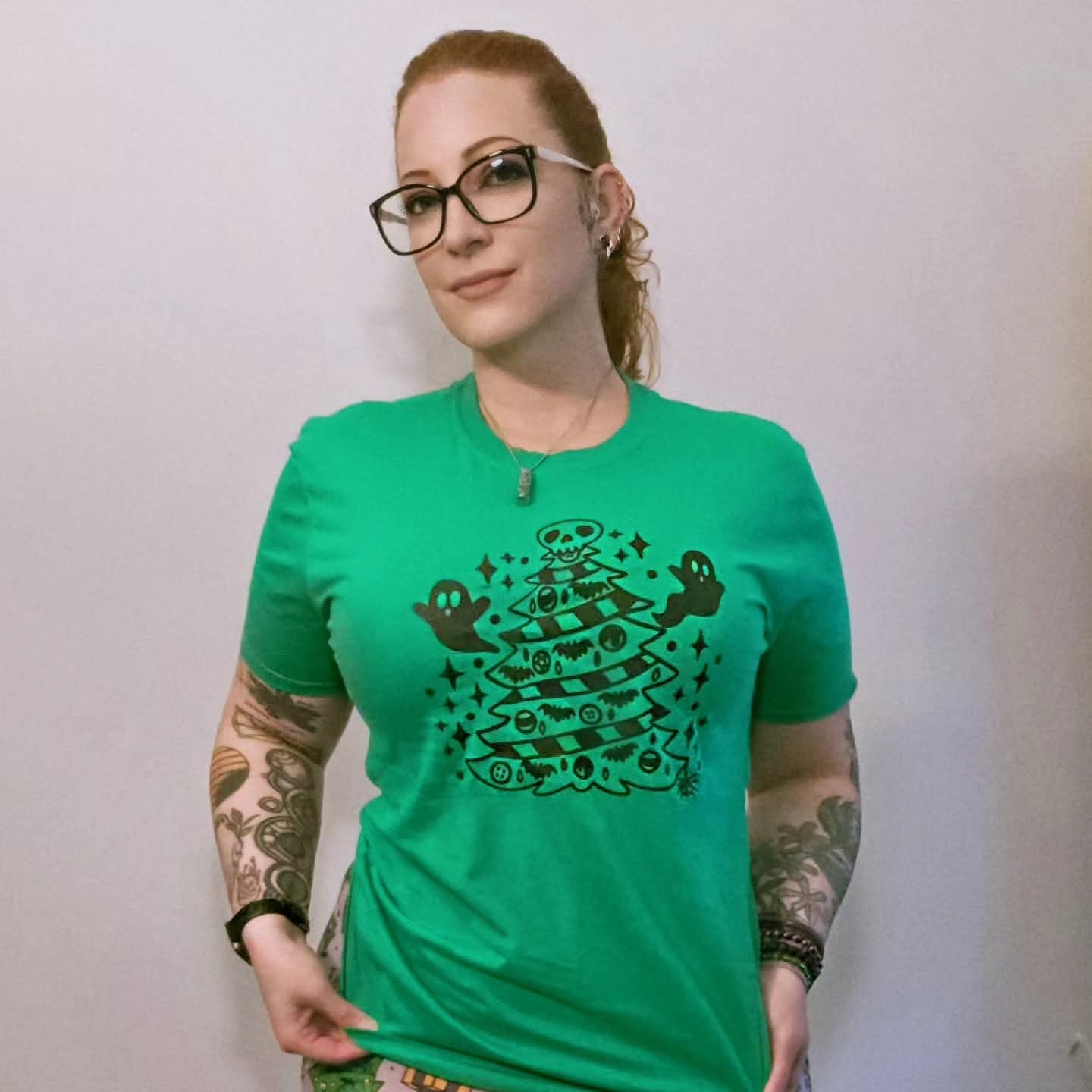 "Creepmas Tree" Spooky Holiday Tee - Unisex Shirt
